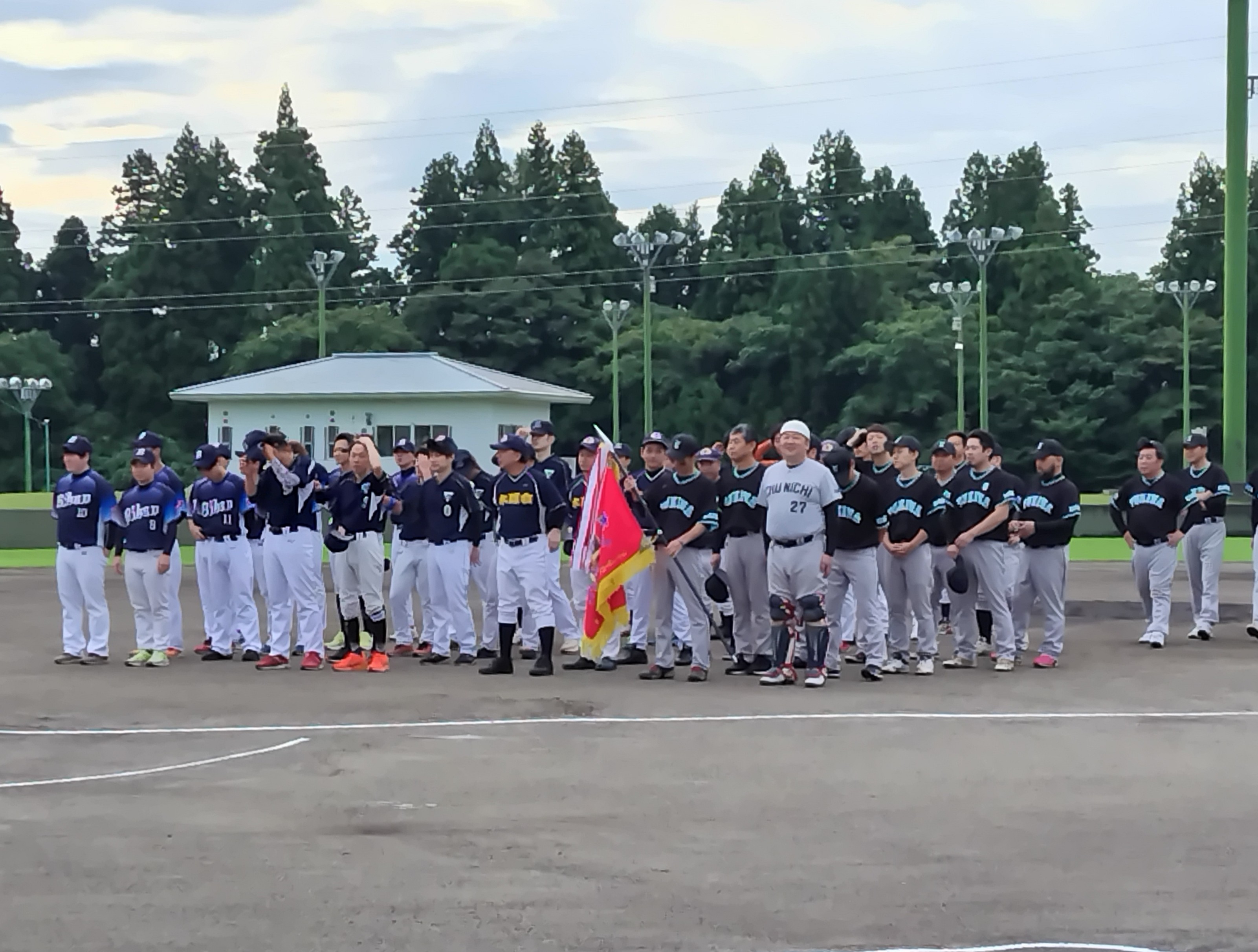 小千谷鉄工電子協同組合野球大会で第三位でした。